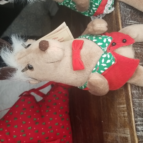 Vintage The Reindeer People Plush Set-Vixen&Victoria-Shelf/Mantle Sitters-9in. - Picture 3 of 7